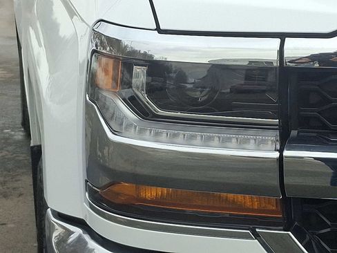 Used 2019 Chevrolet Silverado 1500 LT w/ All Star Edition image 9