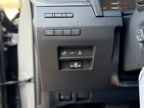 Used 2025 Lexus GX 550 image 67