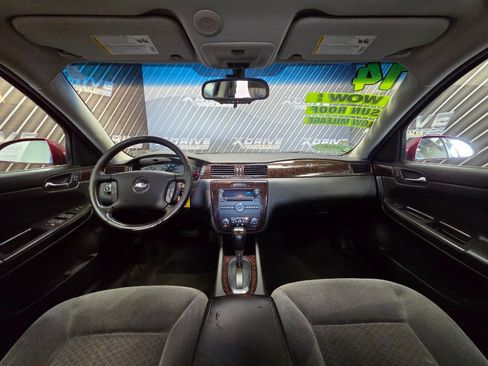 Used 2014 Chevrolet Impala LT w/ LT Sunroof Package image 21