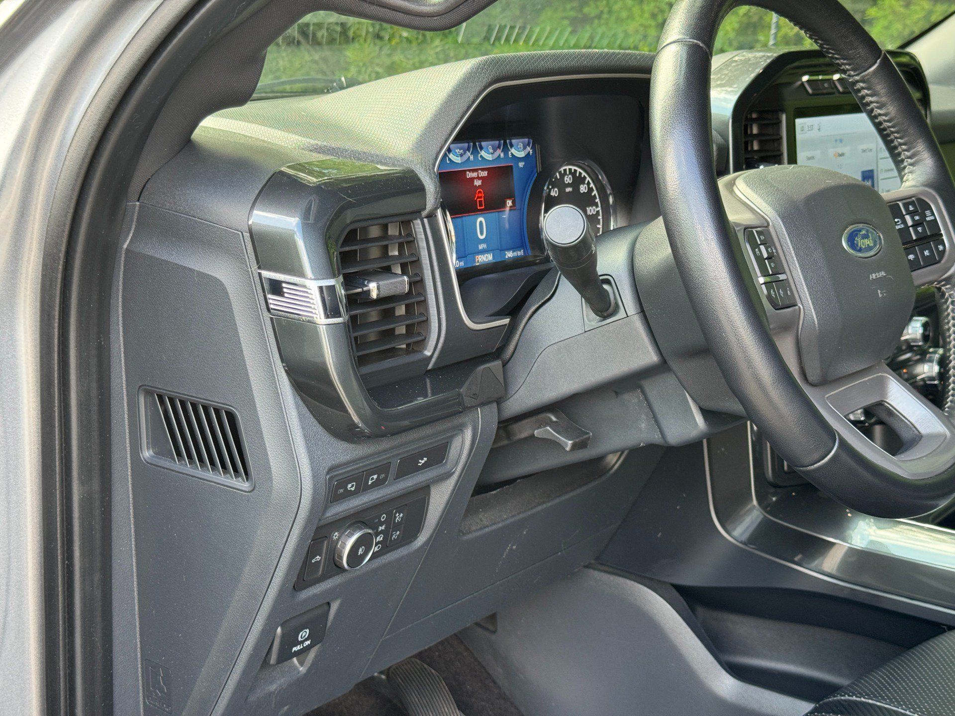 Used 2022 Ford F150 XLT w/ Equipment Group 302A High AWD/4WD image 26