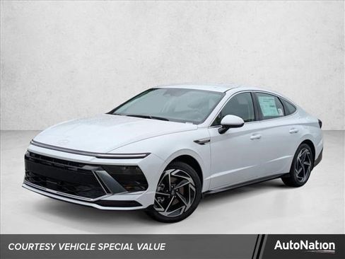 New 2026 Hyundai Sonata SEL image 1