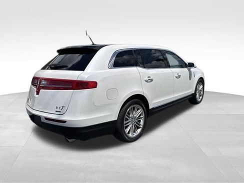 Used 2016 Lincoln MKT AWD w/ Equipment Group 201A image 7