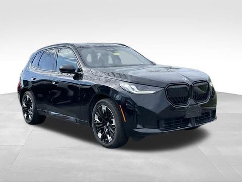 Used 2025 BMW X3 xDrive30i w/ Premium Package image 3