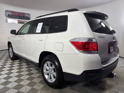 Used 2013 Toyota Highlander Plus image 5