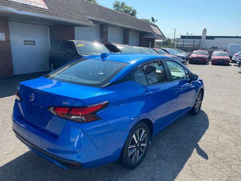 Used 2021 Nissan Versa SV image 9