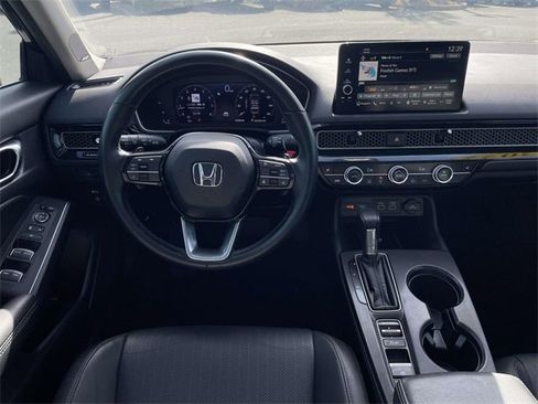 Used 2022 Honda Civic Touring image 25