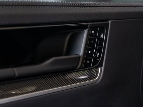 Certified 2025 Porsche Cayenne Turbo AWD/4WD image 14