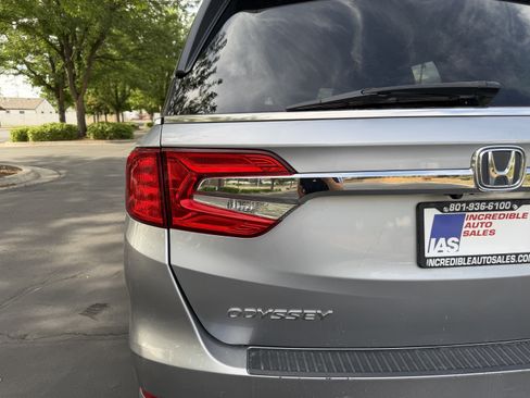 Used 2018 Honda Odyssey EX-L image 19