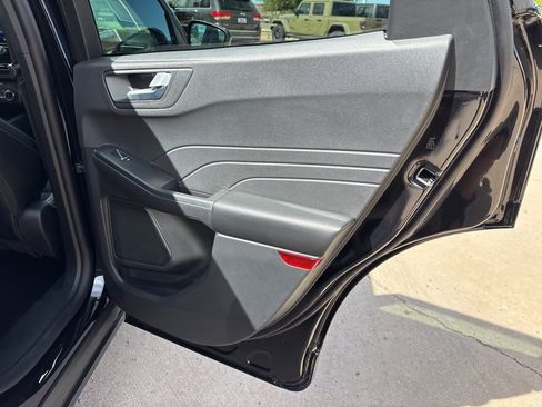 Used 2025 Ford Escape ST-Line Select image 21