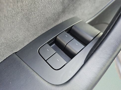 Used 2021 Tesla Model 3 Standard Range Plus image 27