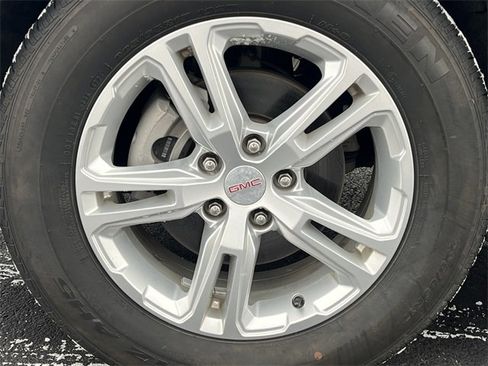 Used 2021 GMC Terrain SLE w/ Driver Convenience Package image 7