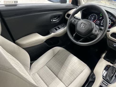 Used 2024 Honda HR-V LX image 12