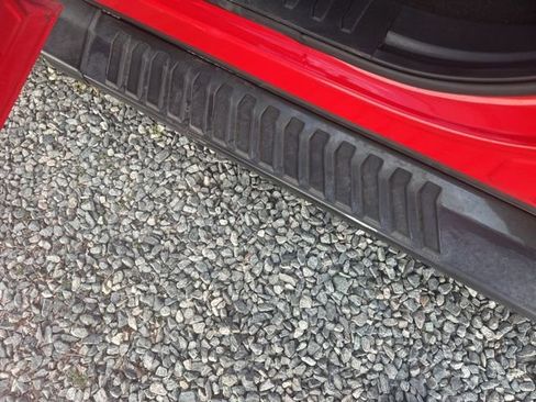 Used 2015 Ford F150 Lariat image 12