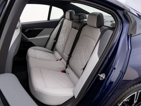 New 2026 BMW 540i xDrive w/ M Sport Package image 18