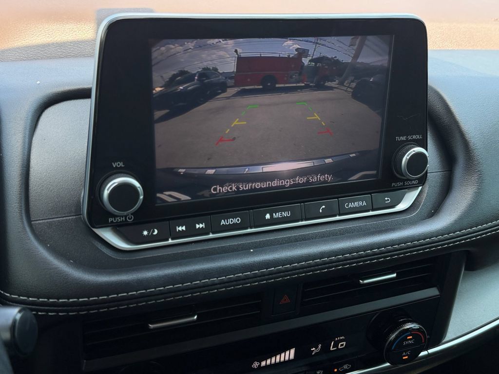 Used 2023 Nissan Rogue SV FWD image 26