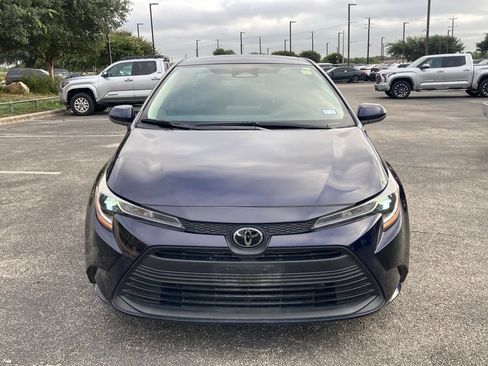 Used 2023 Toyota Corolla LE FWD image 2