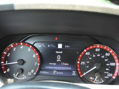 Used 2022 Nissan Frontier PRO-4X AWD/4WD image 15