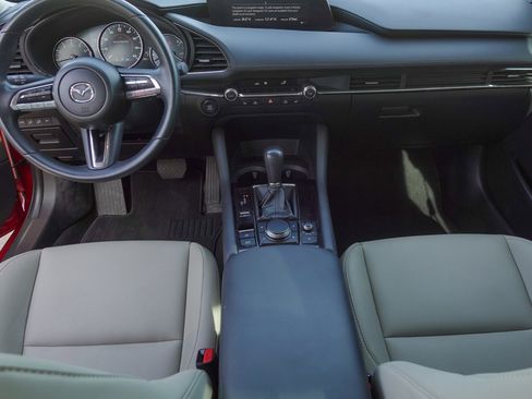 Used 2021 MAZDA MAZDA3 s image 23