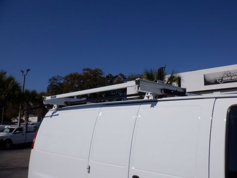 Used 2023 GMC Savana 2500 w/ Driver Convenience Package image 12