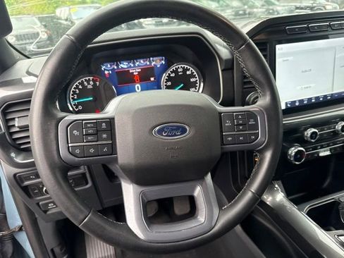 Used 2022 Ford Explorer XLT w/ Equipment Group 202A AWD/4WD image 15