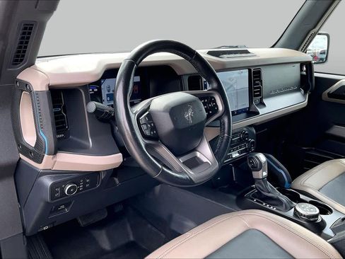 Used 2022 Ford Bronco Wildtrak AWD/4WD image 18