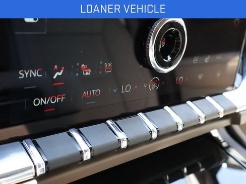 New 2026 GMC Yukon Denali AWD/4WD image 32