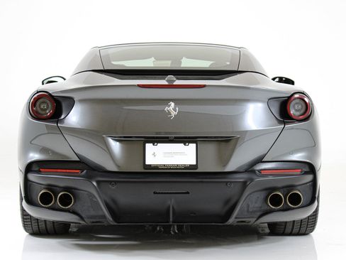 Certified 2022 Ferrari Portofino M RWD image 9