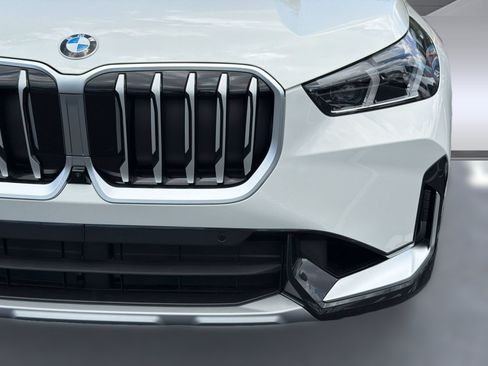 New 2026 BMW X1 xDrive28i w/ Technology Package AWD/4WD image 11