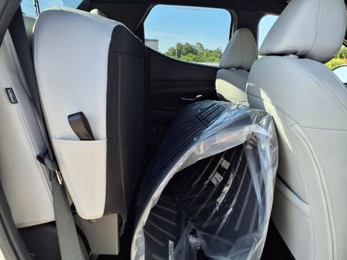 New 2025 Hyundai Santa Cruz SEL image 30