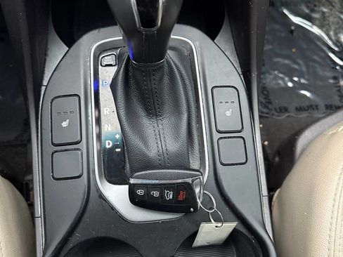 Used 2017 Hyundai Santa Fe SE w/ SE Premium Package 02 image 25