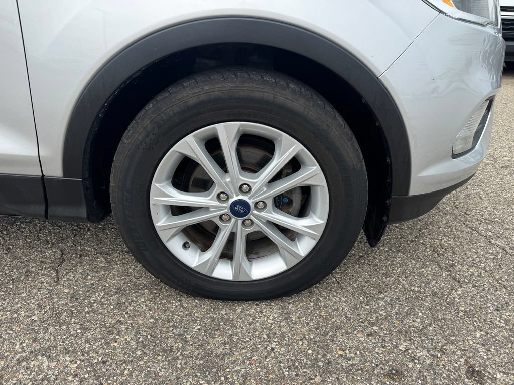 Used 2017 Ford Escape SE FWD image 26