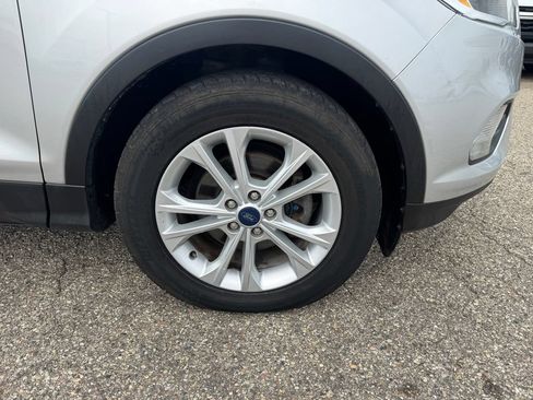 Used 2017 Ford Escape SE FWD image 26