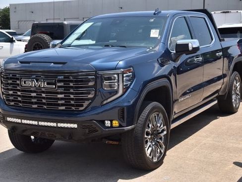 Used 2023 GMC Sierra 1500 Denali Ultimate AWD/4WD image 2