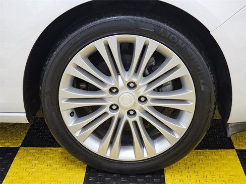 Used 2014 Buick Verano image 9