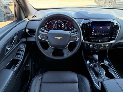 Used 2024 Chevrolet Traverse High Country AWD/4WD image 17