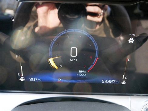 Used 2024 Chevrolet Trax LT w/ Sunroof Package image 27