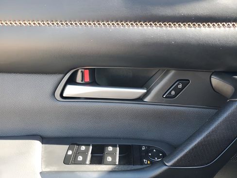 Used 2025 MAZDA CX-50 AWD 2.5 Hybrid w/ Premium Pkg image 27