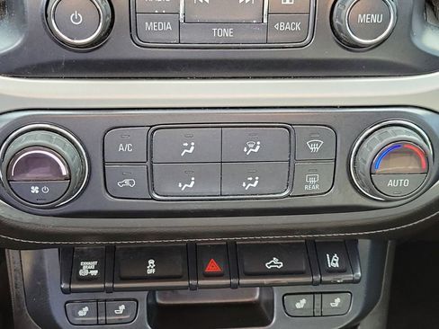 Used 2018 GMC Canyon SLT w/ Driver Alert Package AWD/4WD image 30