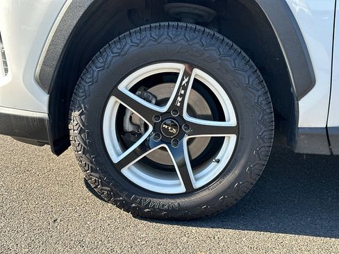 Certified 2020 Toyota RAV4 XLE w/ Convenience Package AWD/4WD image 7