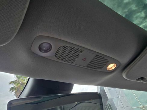 Used 2019 Tesla Model 3 Standard Range image 32