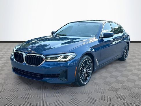Used 2023 BMW 540i w/ Premium Package image 3