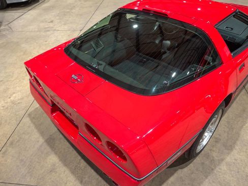 Used 1990 Chevrolet Corvette Coupe image 24