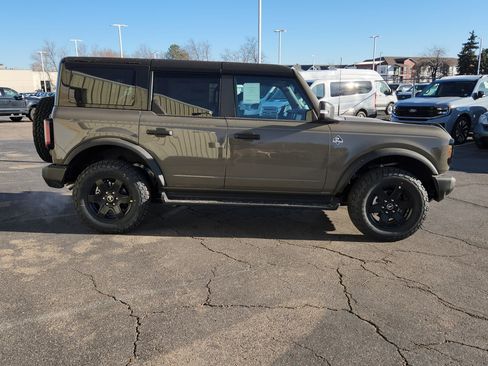 New 2025 Ford Bronco Outer Banks image 17