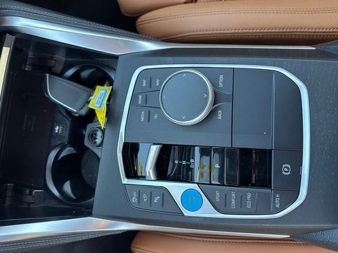 Used 2024 BMW i4 eDrive35 w/ M Sport Package image 17