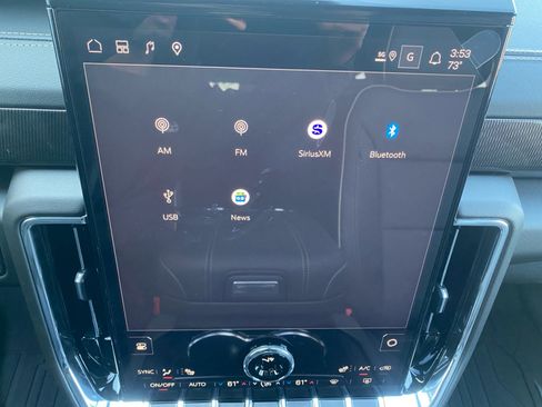 New 2026 GMC Yukon Elevation image 16