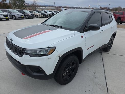 Used 2023 Jeep Compass Trailhawk w/ Sun and Sound Group AWD/4WD image 1