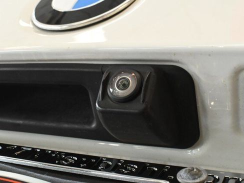 Used 2020 BMW 330i xDrive Sedan w/ Convenience Package AWD/4WD image 14