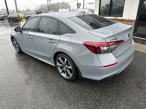 Used 2025 Honda Civic Sport image 6