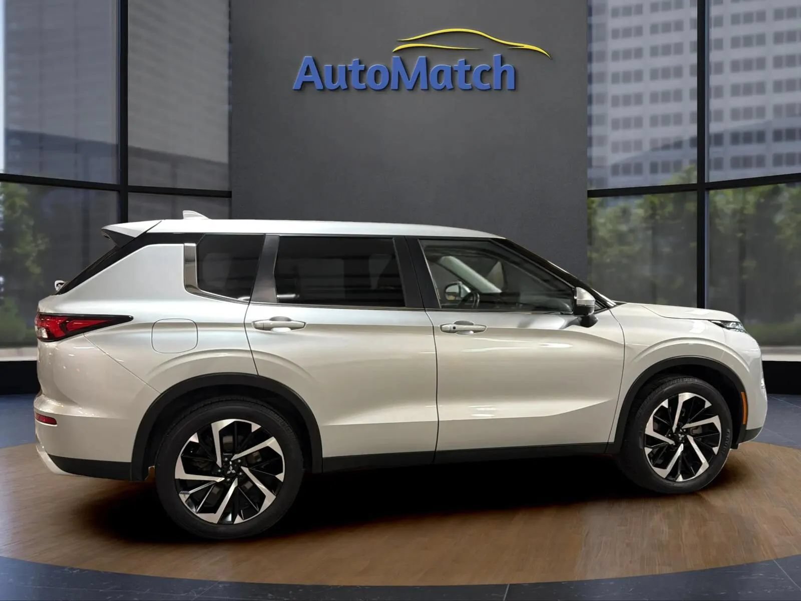 Used 2022 Mitsubishi Outlander SE AWD/4WD image 12