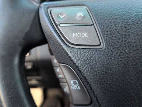 Used 2012 Lexus LS 460 w/ Comfort Pkg image 22